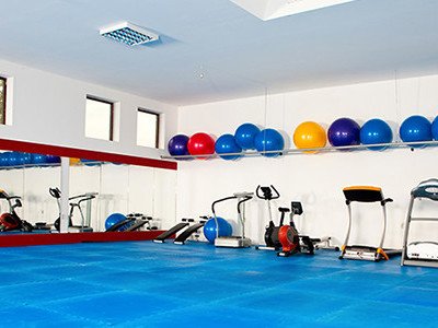 four-things-incorporate-fitness-center-lighting-design